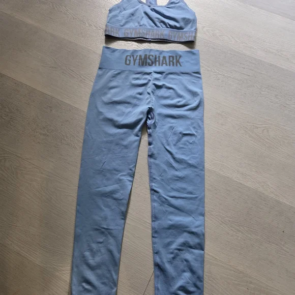 Gymshark Light Blue Activewear Set - Picture 4 of 8